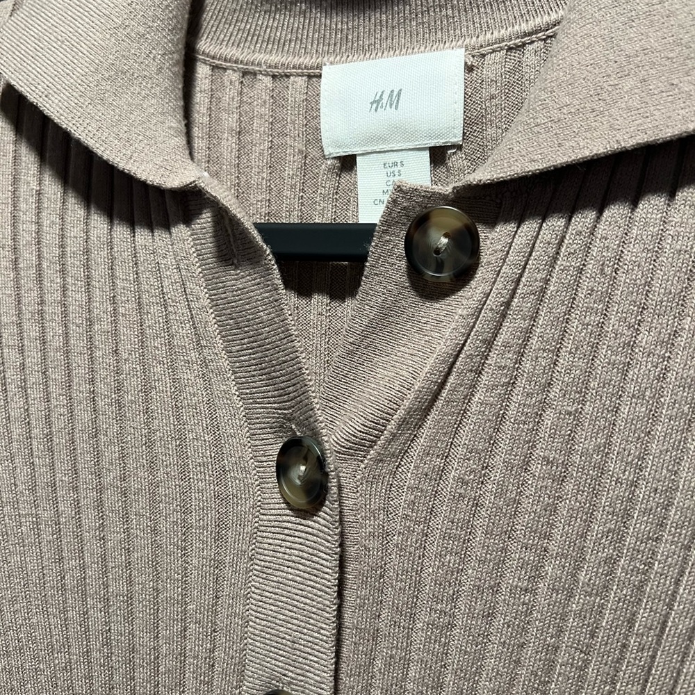 H&M Collared Rib-Knit Dress - Picture 7 of 7